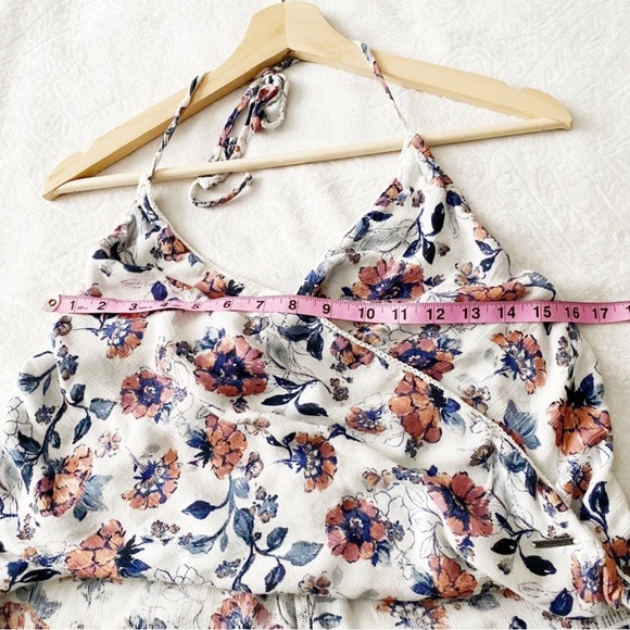 A&F Floral Bubble Hemline Surplice Neck Floral Print Halter Top - Picture 5 of 10